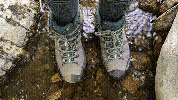 ضد آب بودن کفش کوهنوردی: