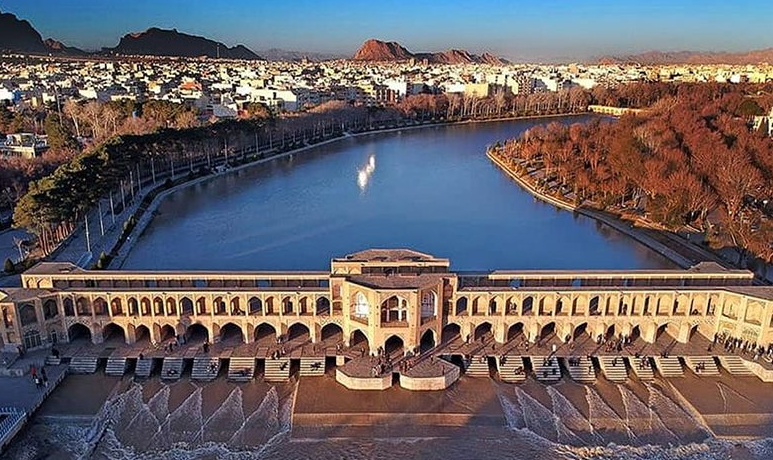 تصویر سی و سه پل اصفهان